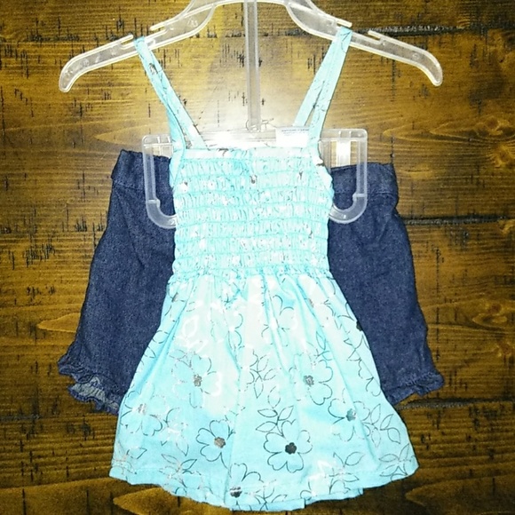 Outfit - Picture 3 of 3